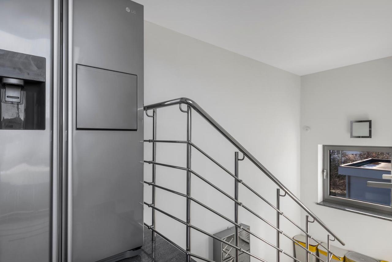 Contemporary Apartment With Rooftop Terrace In Maribor Exteriör bild