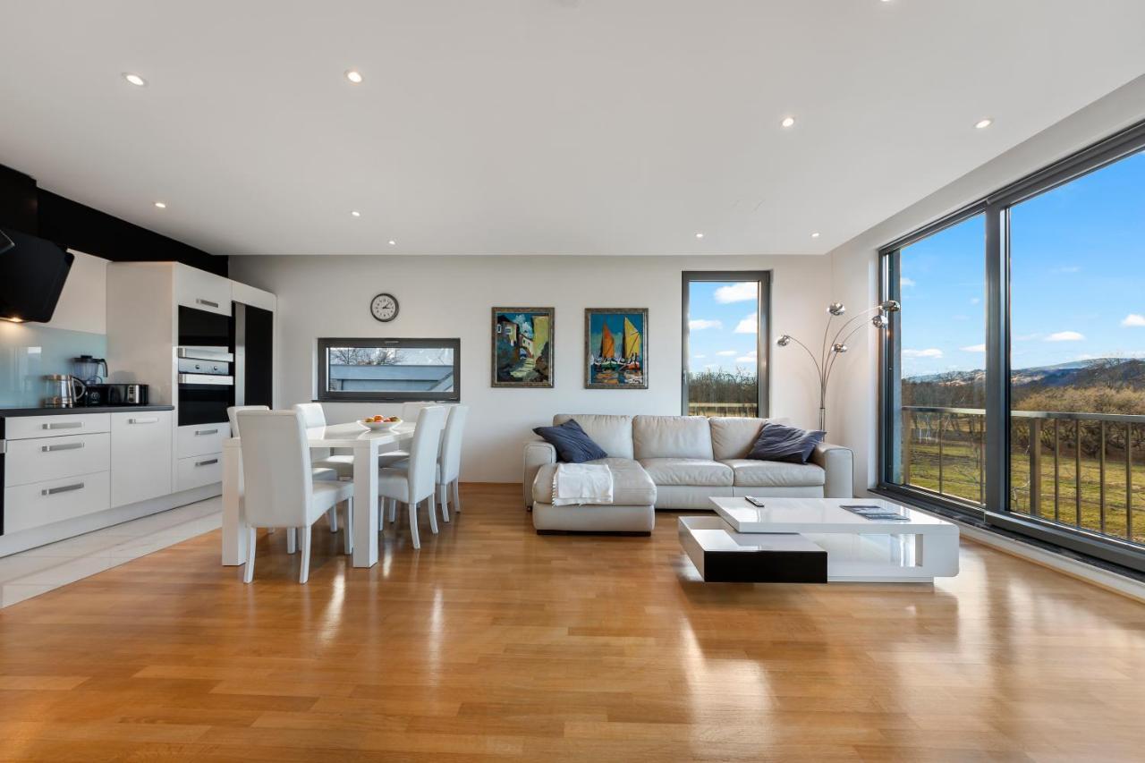 Contemporary Apartment With Rooftop Terrace In Maribor Exteriör bild