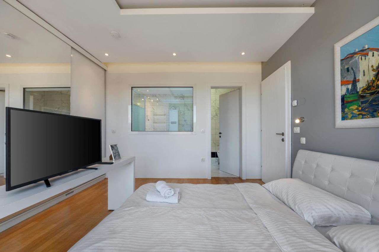 Contemporary Apartment With Rooftop Terrace In Maribor Exteriör bild