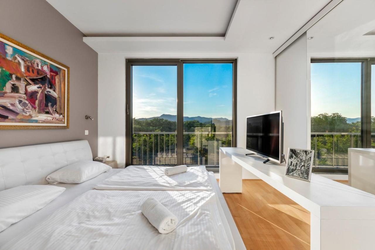 Contemporary Apartment With Rooftop Terrace In Maribor Exteriör bild