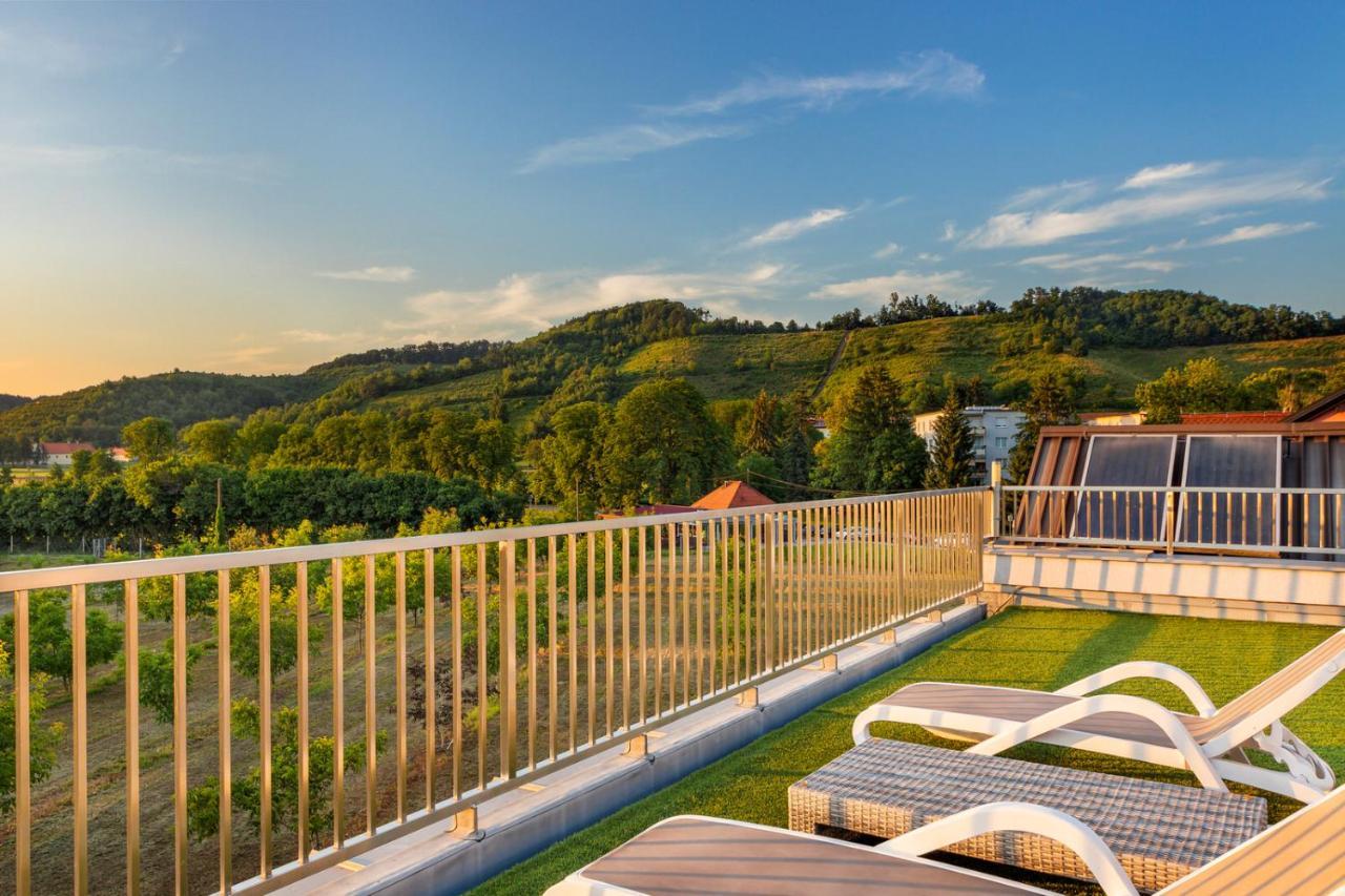 Contemporary Apartment With Rooftop Terrace In Maribor Exteriör bild