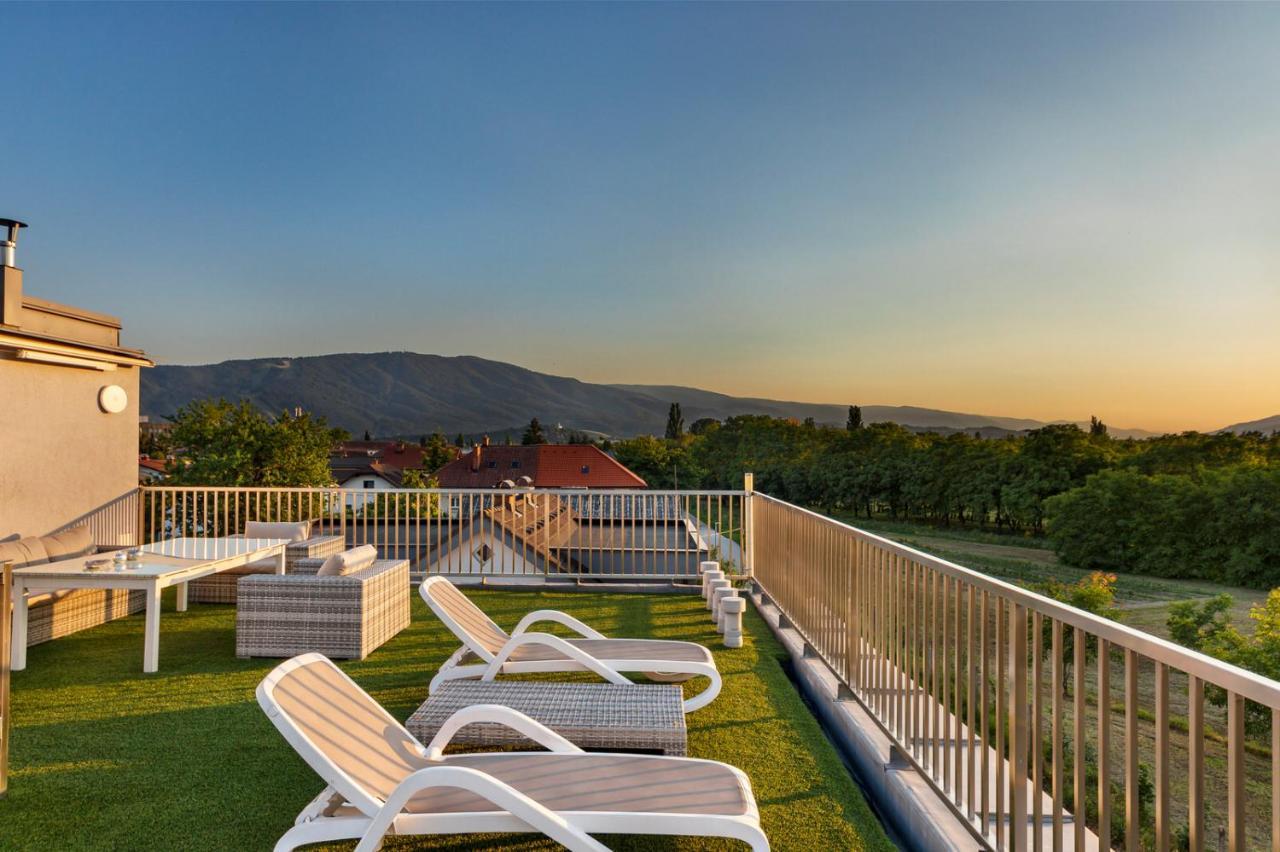 Contemporary Apartment With Rooftop Terrace In Maribor Exteriör bild